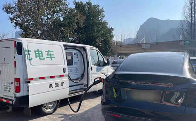 松江区汽车搭电